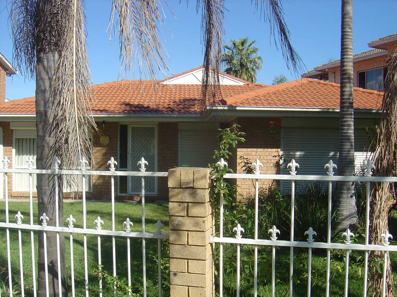 Four Bedroom Home, Picture 2