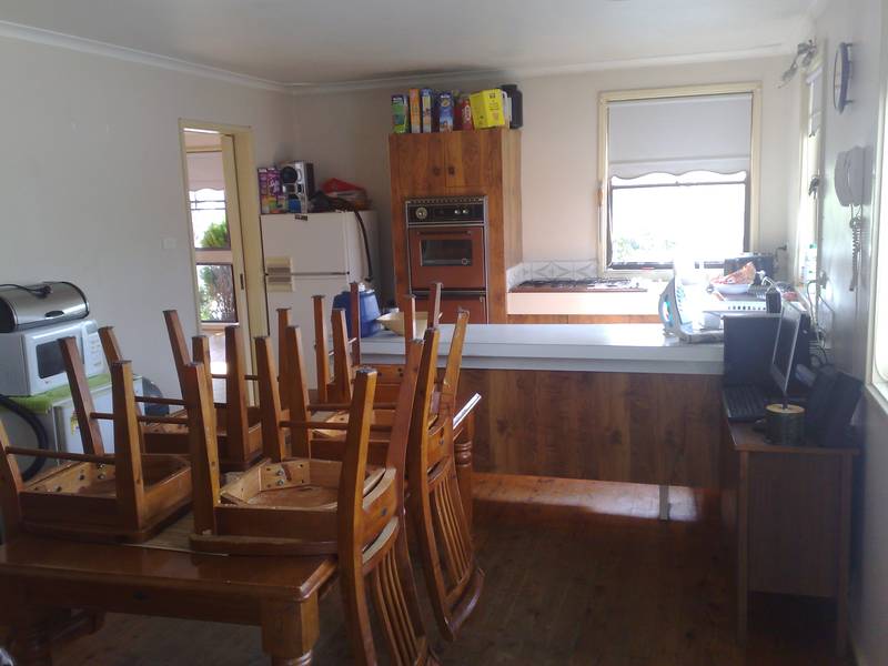 Situated in Quiet Street, Picture 3