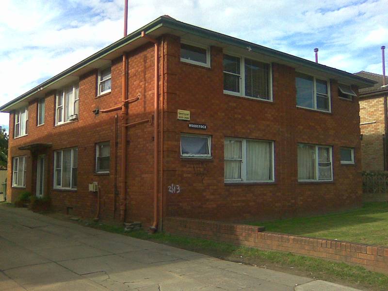 WALK TO STATION Picture 1