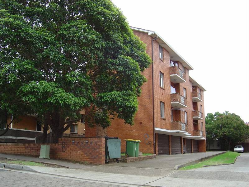 Small Block of Six Units Picture 1