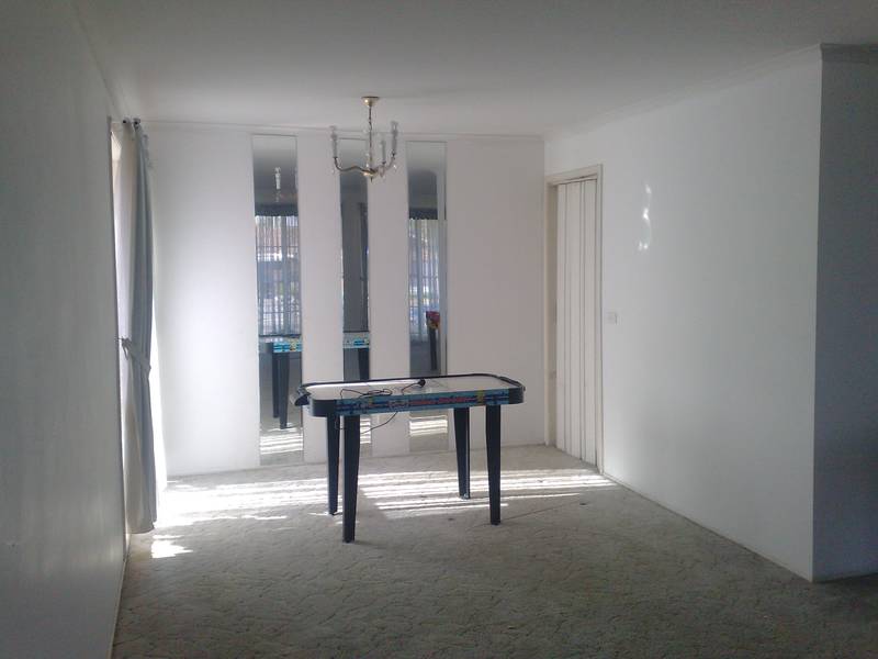 Set on the high side of the street Picture 2