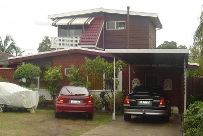 SUIT THE LARGE FAMILY Picture SUIT THE LARGE FAMILY Picture