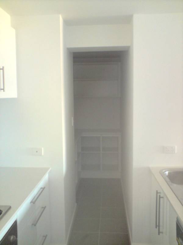 **Application Approved** STUNNING 2 BEDROOM TOWNHOUSE WITH VIEWS Picture 3