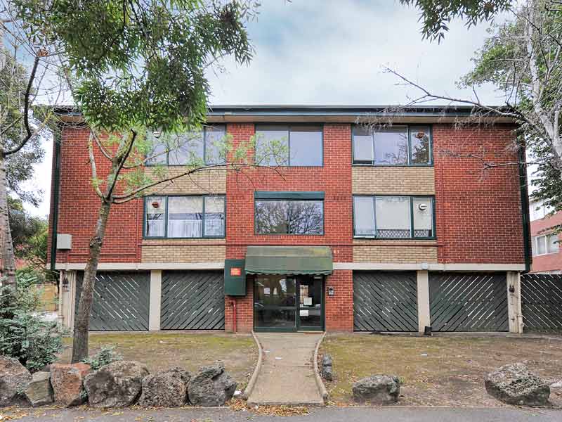 Great elevated one bedroom apartment Picture 3