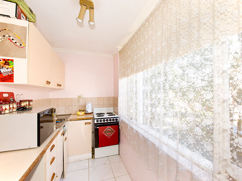 Great elevated one bedroom apartment Picture 1