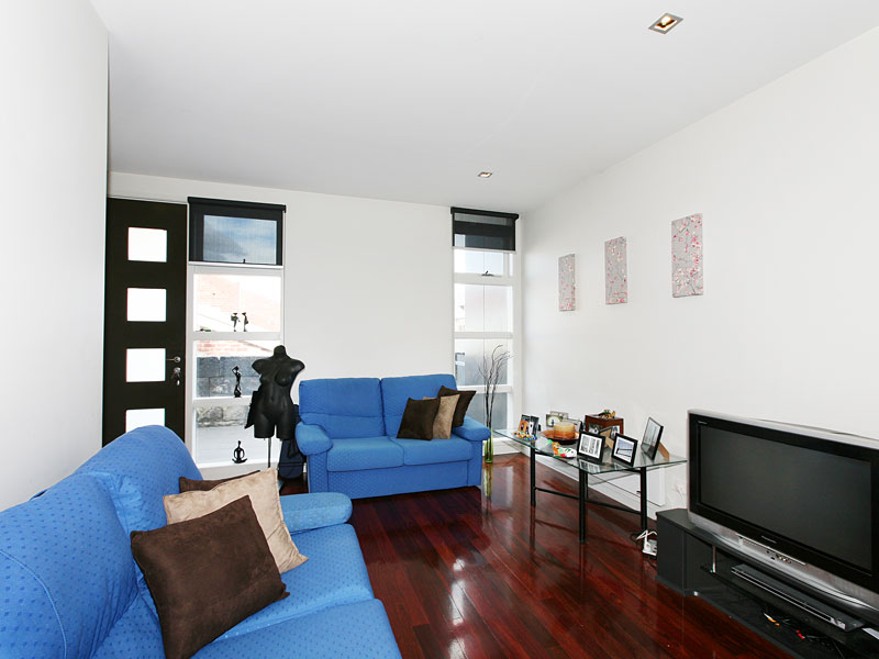 Sensational Views over the City and Coburg Lake. Picture 3