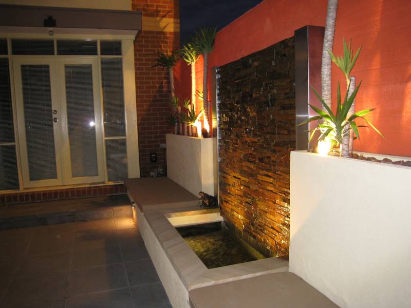 **Application Approved** Two bedroom executive residence with fitted out home office Picture 1