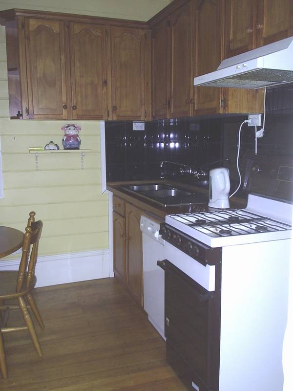 **Application Approved** LOVELY FAMILY HOME WITH GREAT FEATURES Picture 2