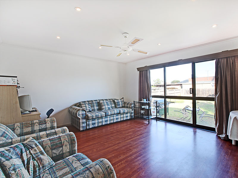 Appealing 4 Bedroom Home on Large Land Picture 2