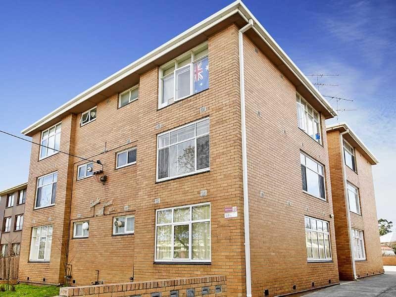 One Bedroom Beauty ! Picture 1