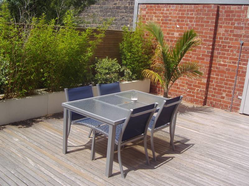 Sensational Townhouse in Piazza setting. Picture 3