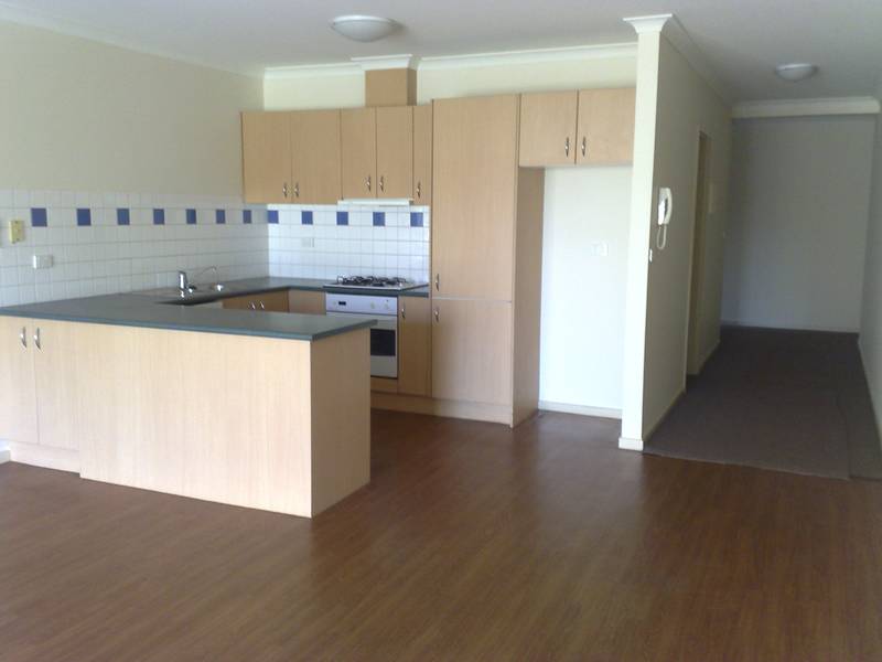 Spacious apartment in great location Picture 3
