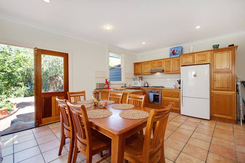 Charming Federation Home Picture 3