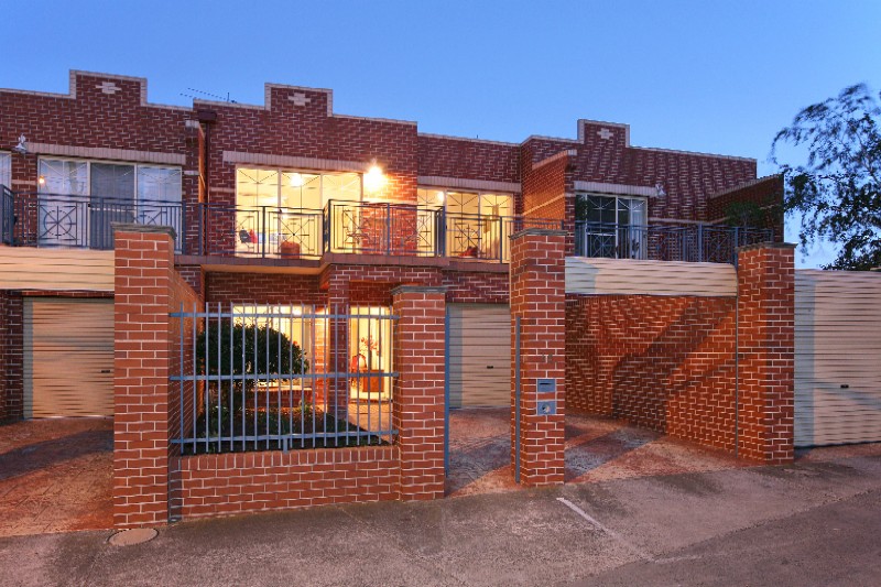 The Complete Package Picture 1