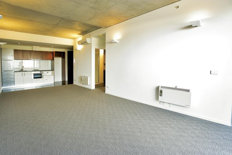 STYLISH LIVING JUST WAITING FOR YOU. Picture 2