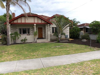 SURPERBLY RENOVATED CLASSIC HOME Picture