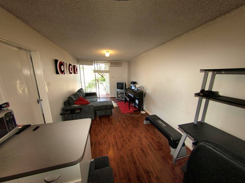 Leafy Outlook with Casino Views Picture 2