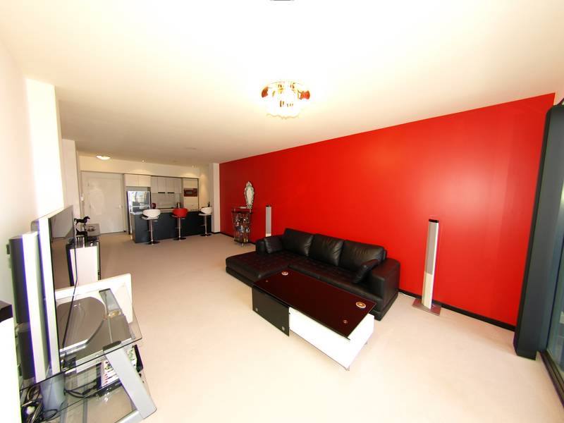SOLD BY PROPERTY STUDIO Picture 2