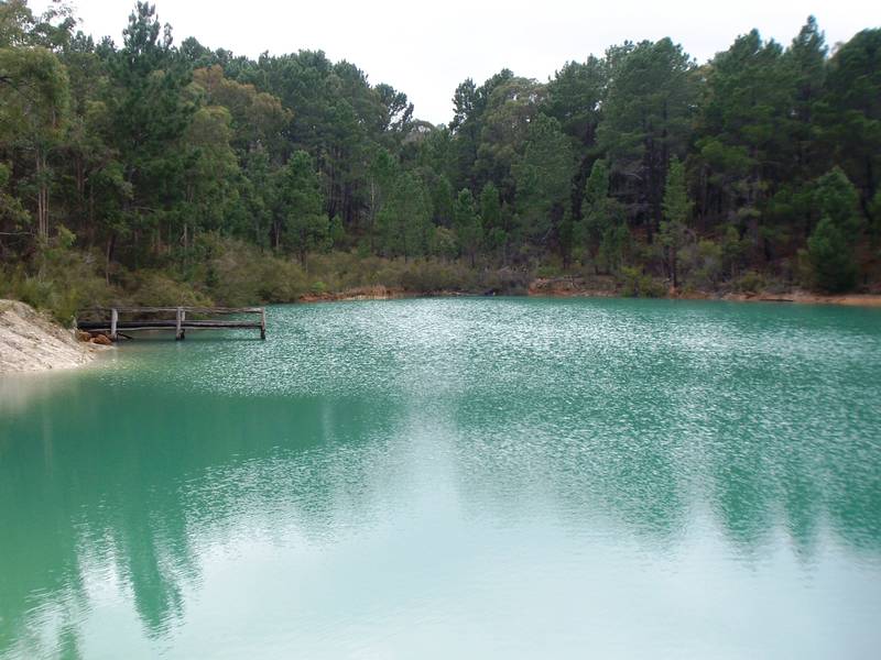 BEAUTIFUL LIFESTYLE PROPERTY Picture 3