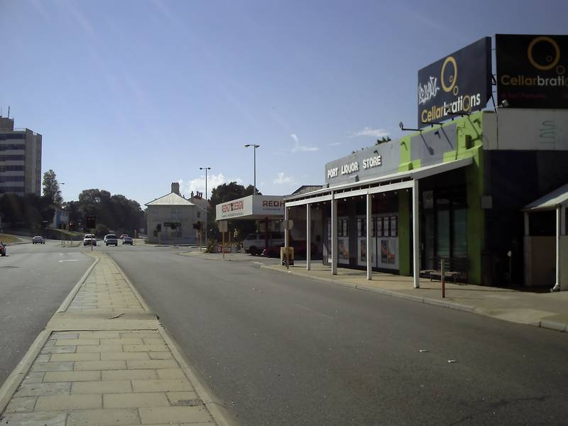 Boutique Office Showroom Picture 2