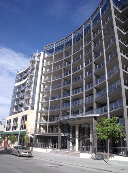 SOLD BY PROPERTY STUDIO Picture 1