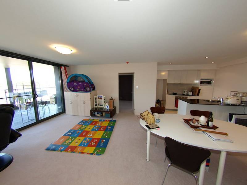 SOLD BY PROPERTY STUDIO Picture 3