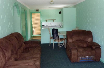 Near City
- Recently Redecorated, Fully Furnished 2 Bedroom Picture Near City
- Recently Redecorated, Fully Furnished 2 Bedroom Picture