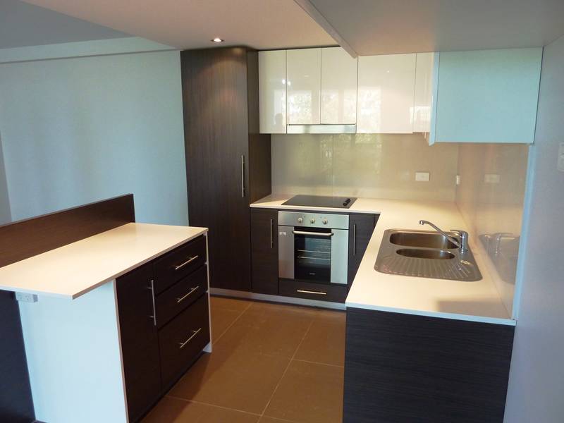 BRAND NEW APARTMENT! Picture 3