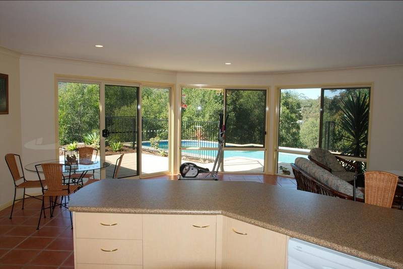 Owner Moving Interstate - Quick Sale Wanted Picture 2