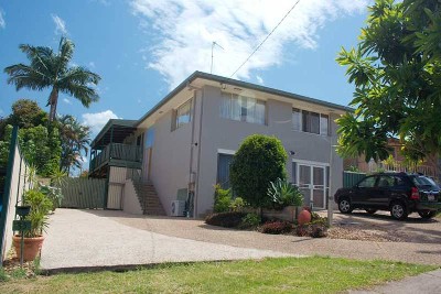 2 Homes In 1! Picture