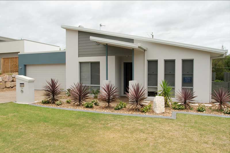 Brand New & Beautiful! Picture 1