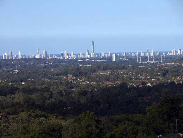 Executive Acreage Paradise! Picture 2