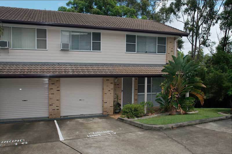 Easy Living, Easy To Love! Picture 1