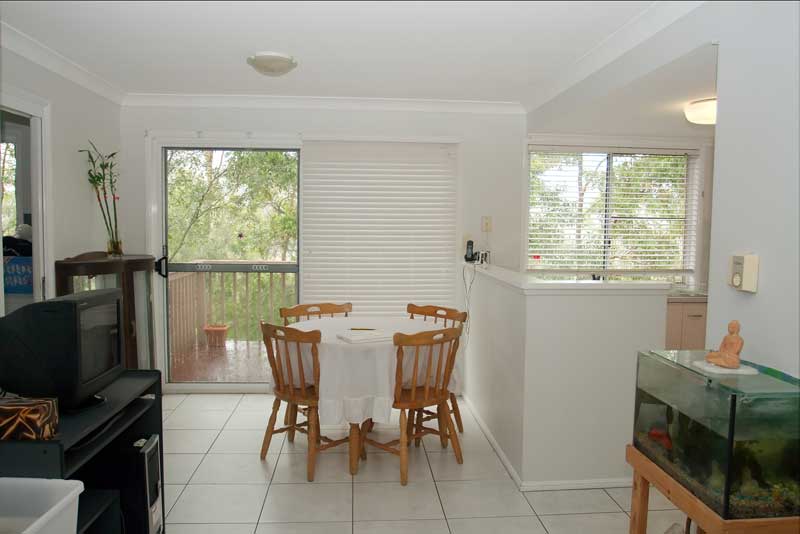 Easy Living, Easy To Love! Picture 3