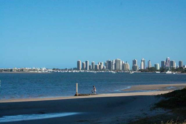 Beautiful Broadwater Location Picture Beautiful Broadwater Location Picture