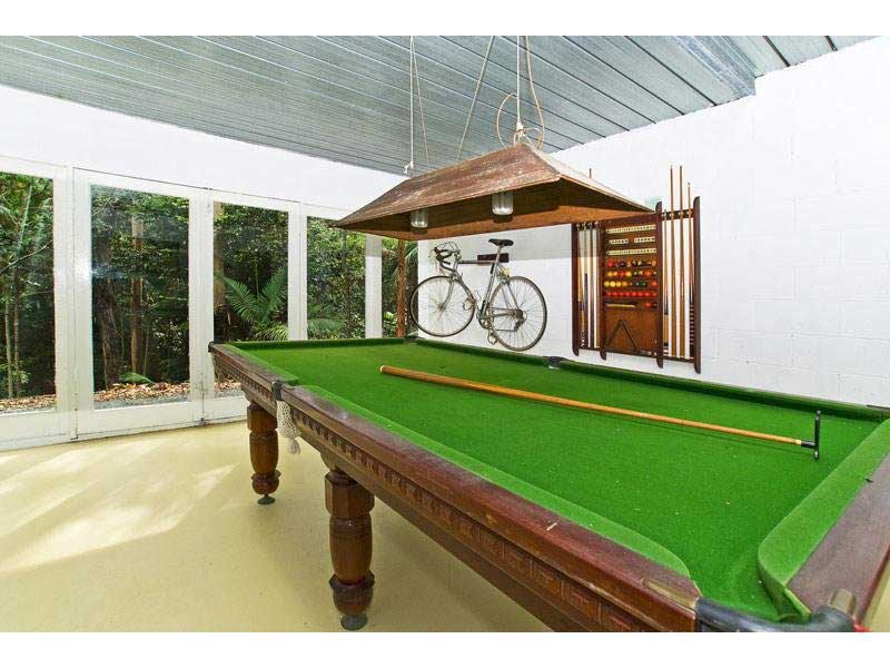 Acreage Privacy, Size and Potential! Picture 2