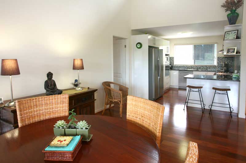 Sophisticated Style Picture 3