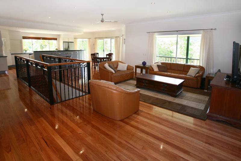 Dual Living Potential on 3/4 Acre! Picture 2