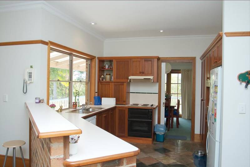 Classic Acreage Charm Picture 3