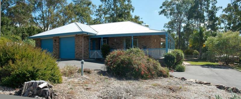 Classic Acreage Charm Picture 1