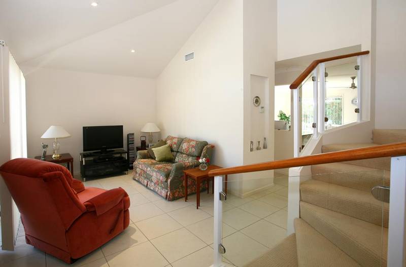 Beautiful Home, Brilliant Estate! Picture 2