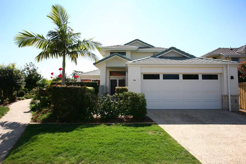 Beautiful Home, Brilliant Estate! Picture 1