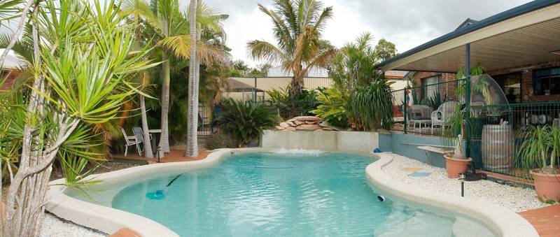 Big on Living, Low on Upkeep! Picture 1