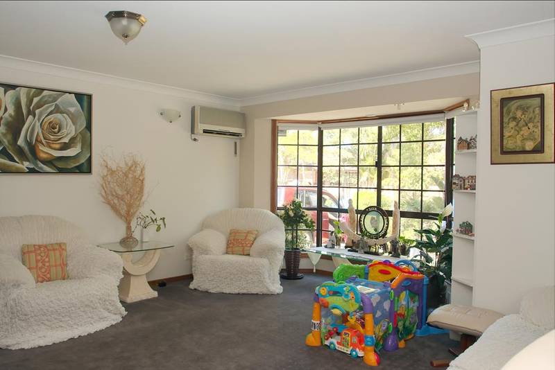 Old World Charm Picture 3