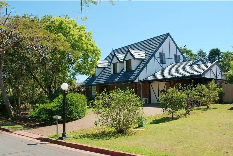 Old World Charm Picture 1