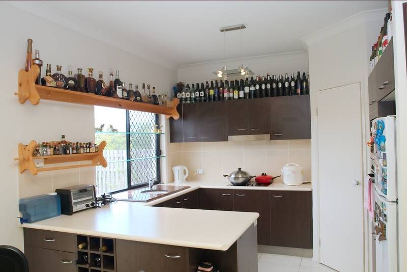 Spacious, Modern and Stylish Picture 2