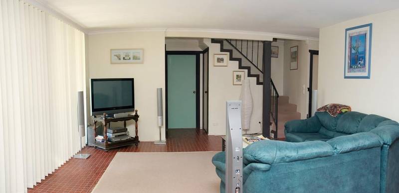 Unique Home, Secure Estate Picture 2