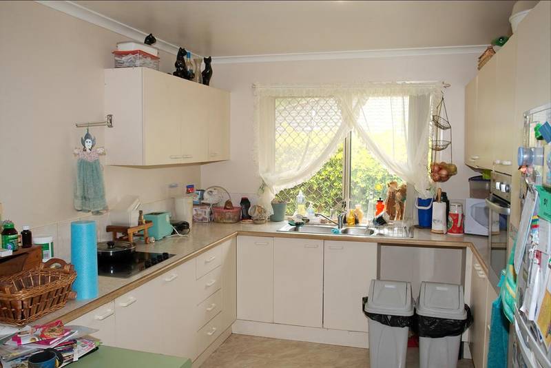 Feature Packed! Picture 3