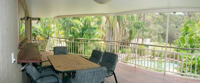 Tradie's Acreage Retreat Picture 3