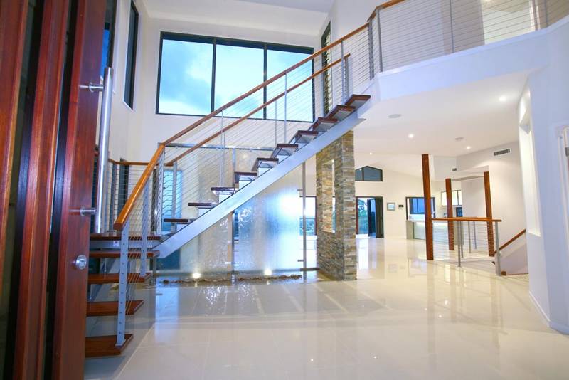 State of
The Art - Prestige Living With Amazing Views Picture 2